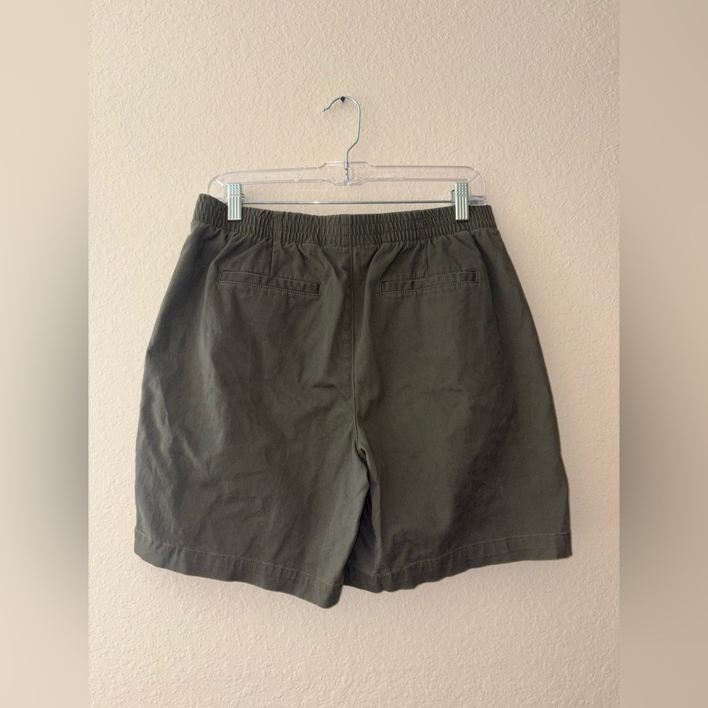 Lands' End Women's Mid Rise Olive Shorts - Picture 4 of 4